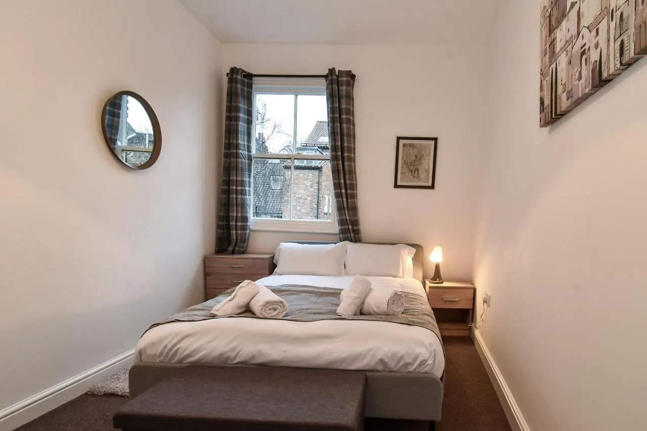 Tatil Evi Millers Cottage With Free Allocated Parking York