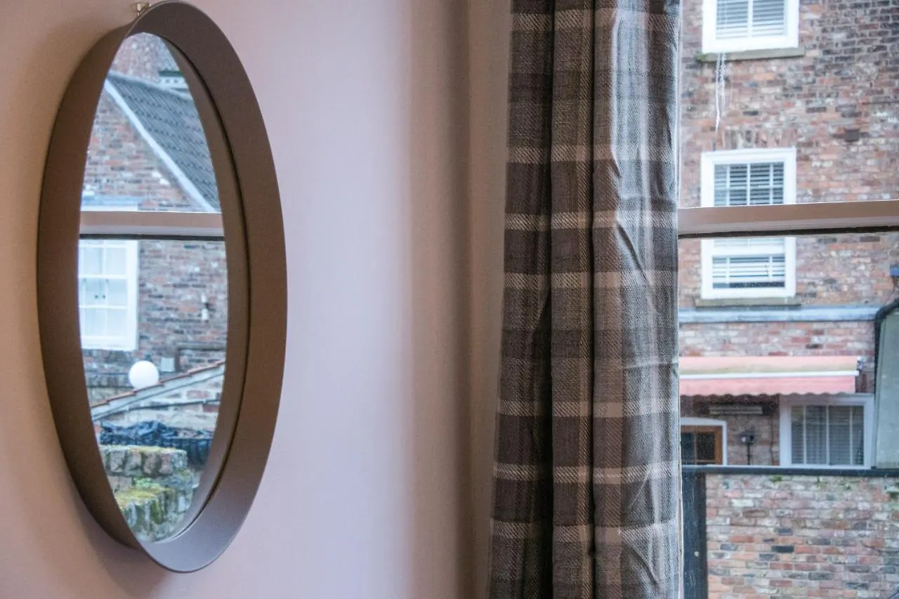 Millers Cottage With Free Allocated Parking York